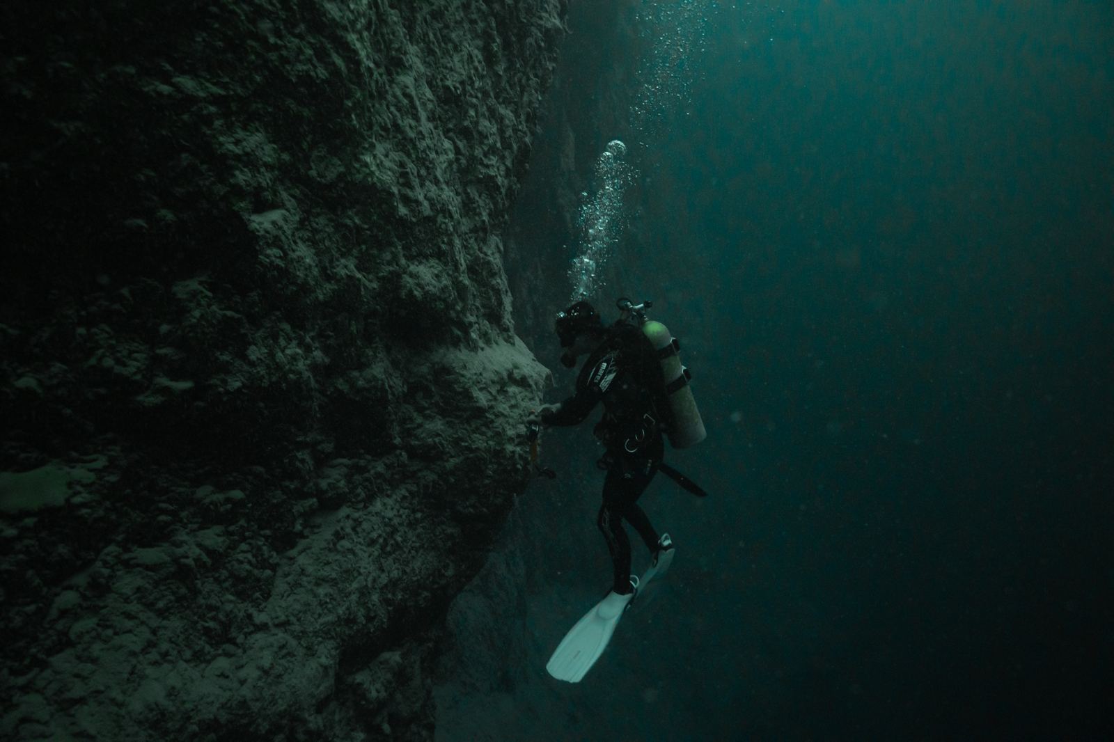 Deep Features dive — Blue Holes & Vertical Shafts